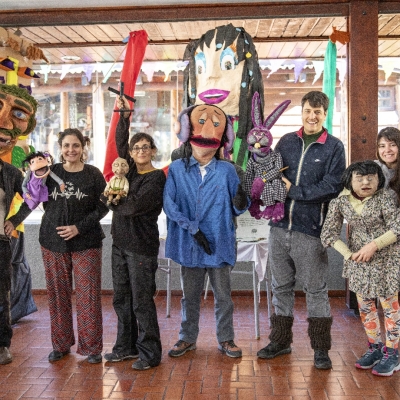 Desfile de gigantes y más funciones del Festival de Teatro de Títeres Andariegos en Bariloche