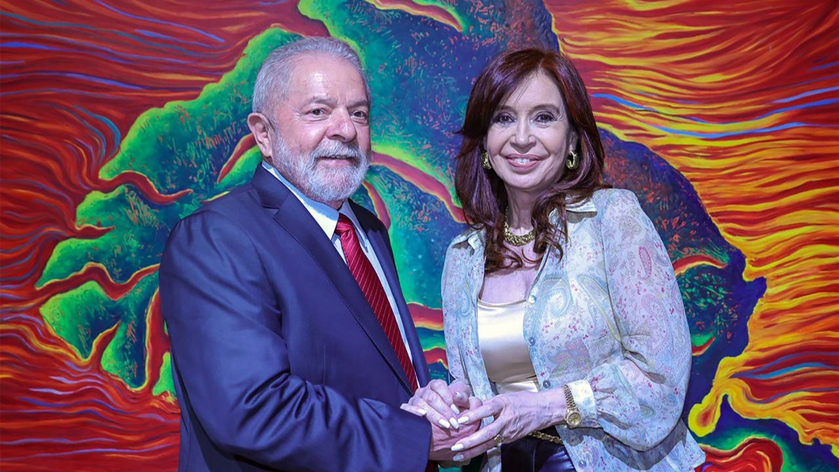 Lula habló de "Brasil y del mundo" con Cristina Kirchner y otros líderes latinoamericanos