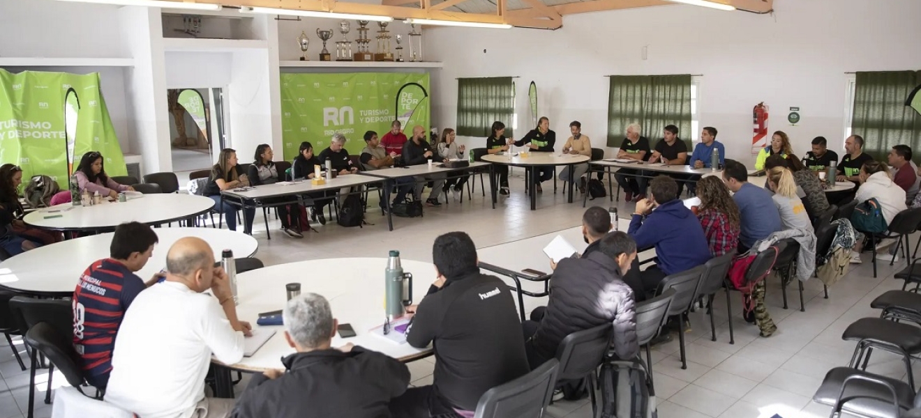 (((video))) Se realizó el encuentro provincial de autoridades de deporte en El Cóndor