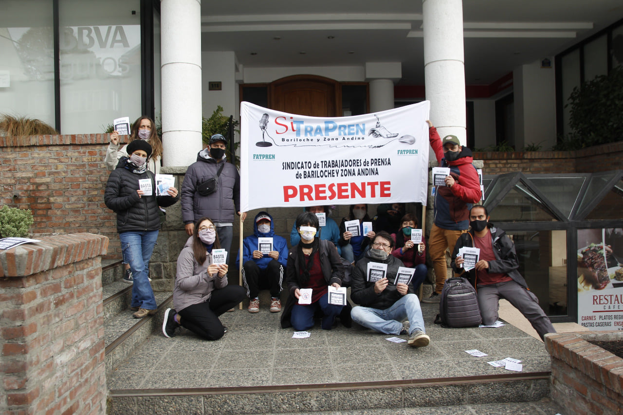 El Sindicato de Prensa de Bariloche repudia el despido de doce trabajadores en el Diario Río Negro