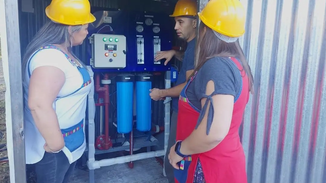 Nuevo sistema de purificación de agua en escuelas rurales de Valle Medio