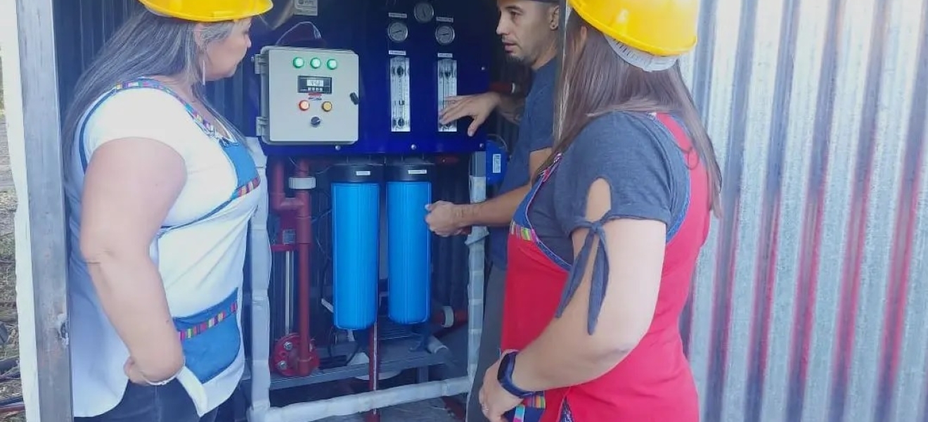 Nuevo sistema de purificación de agua en escuelas rurales de Valle Medio