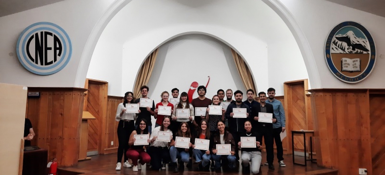 Estudiantes de 12 provincias argentinas, Chile y Ecuador participaron de las Becas de Verano 2023 en el Balseiro