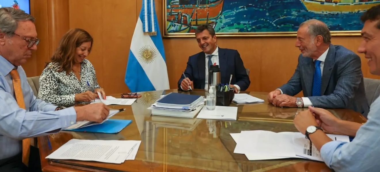 La Gobernadora y el Ministro Massa firmaron convenios en Buenos Aires