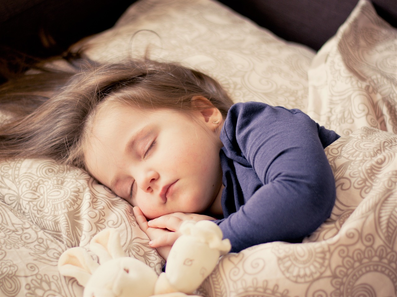 Día Mundial del Sueño | Dormir bien en la infancia: su impacto en la salud