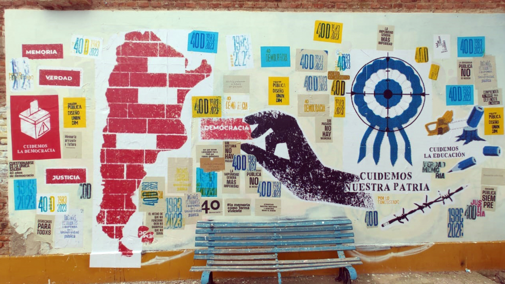 Pintaron el mural por la Democracia en la Universidad Nacional de Río Negro