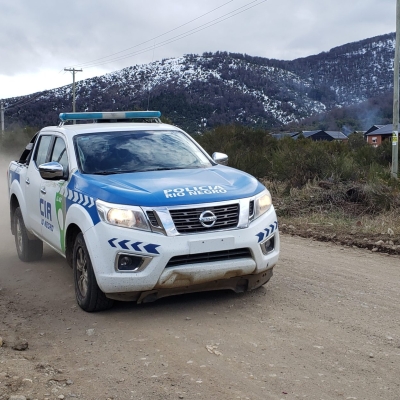 Detenidos en Bariloche: uno atacó a la policía y el otro tenía estupefacientes