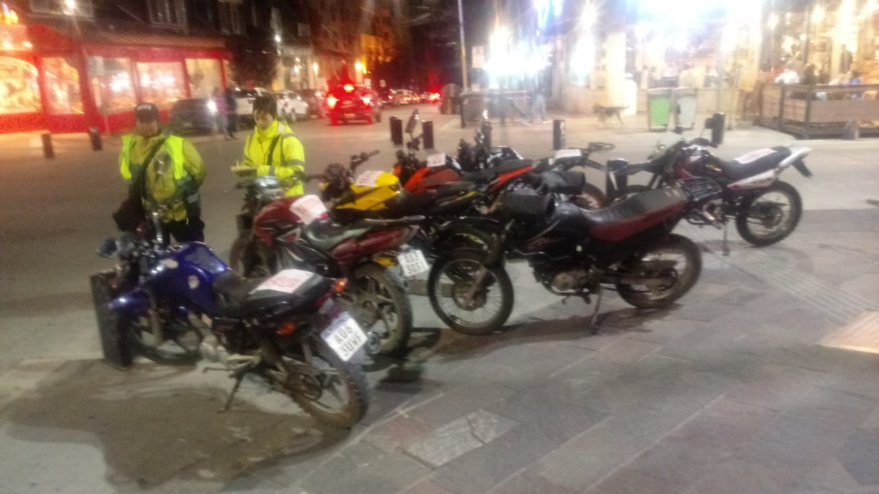 8 motocicletas y un auto retenidos en Bariloche por falta de documentación