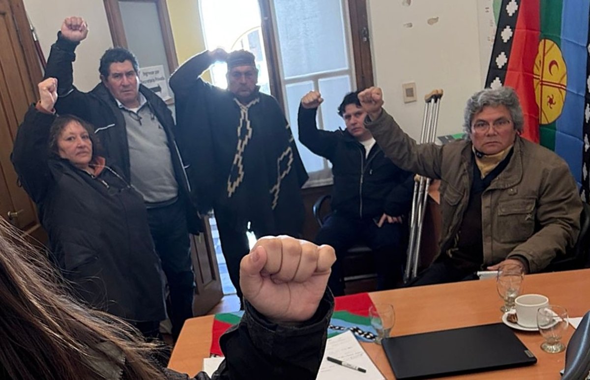 Neuquén: Comunidades Mapuche ocupan la Casa de Gobierno y exigen personería jurídica