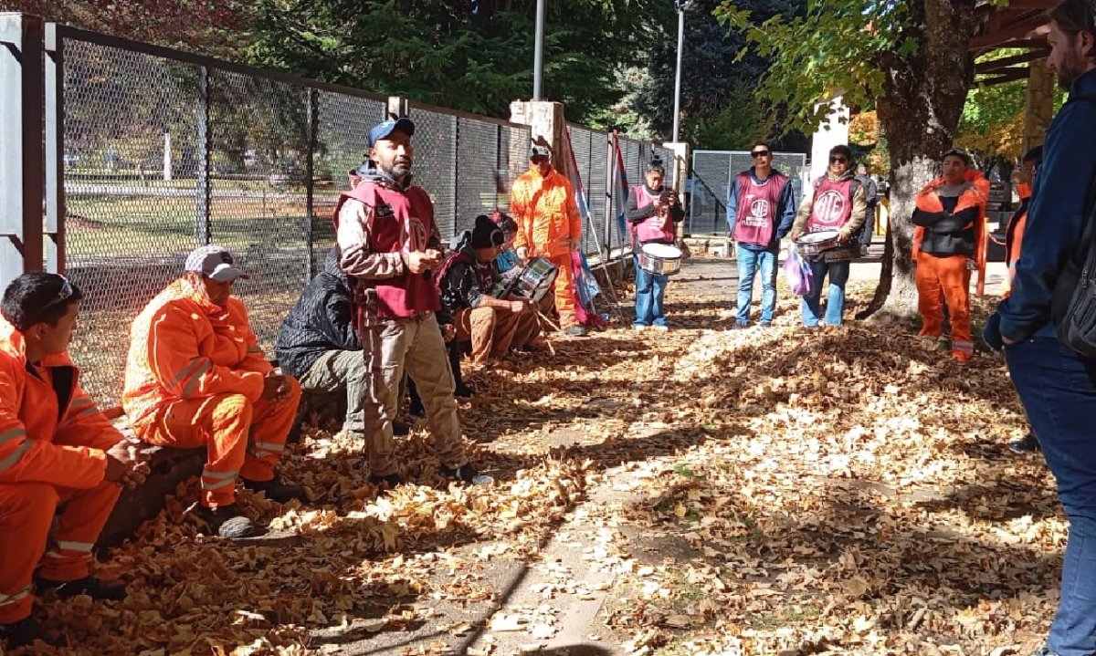 ATE Bariloche denuncia persecución sindical por el despido de su secretario adjunto